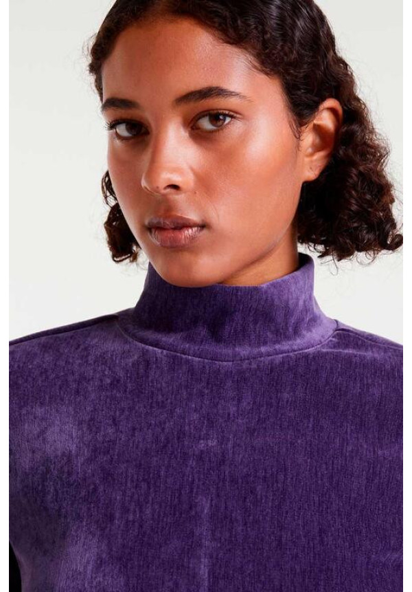 Top Terciopelo Morado