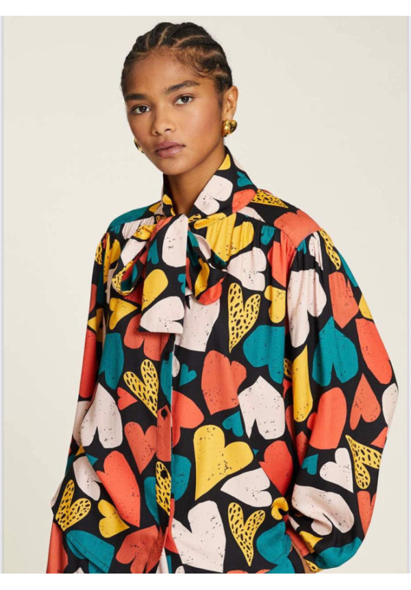 Camisa Corazones Nudo