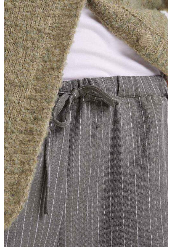 Pantalón raya diplomática verde