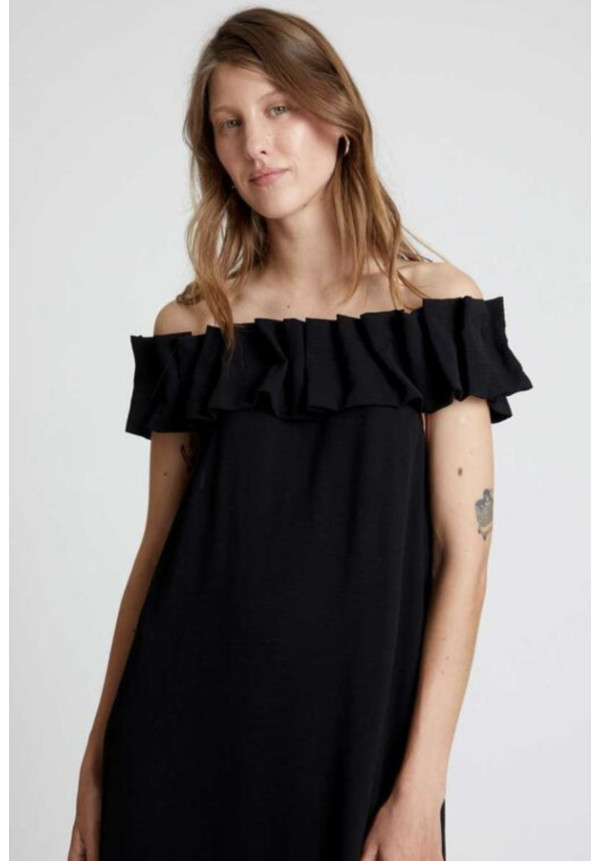 Vestido largo escote barco  negro