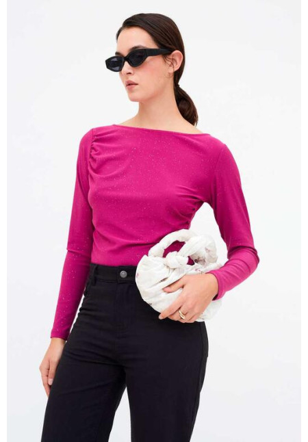 Camiseta Cuello Barco Magenta