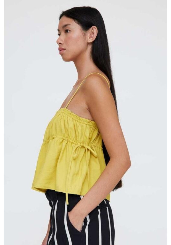 Top de tirantes fluido amarillo