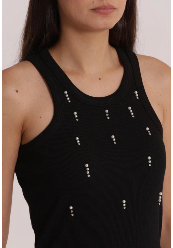 Camiseta de canalé con pedrería