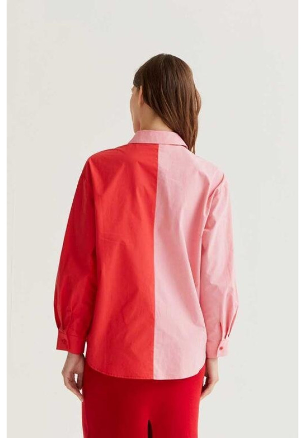 Camisa 100% algodón bicolor rosa y rojo.