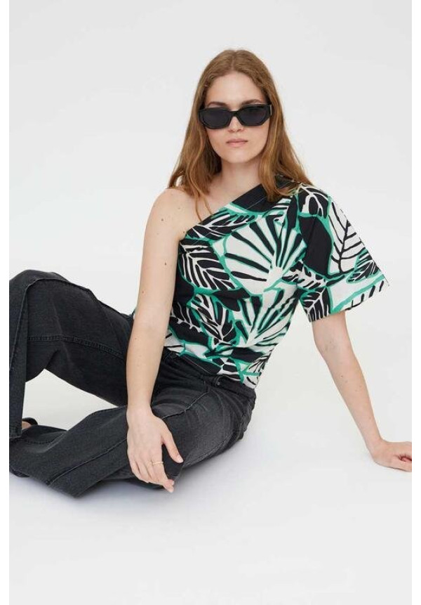 Top asimétrico con estampado iguana