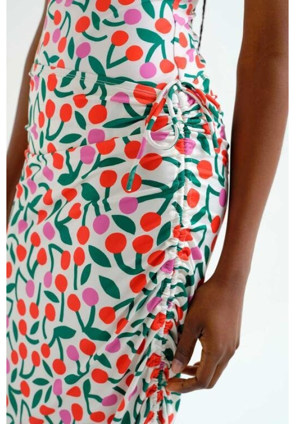 Pareo con estampado Guinda