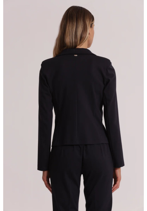 Americana básica con punto milano