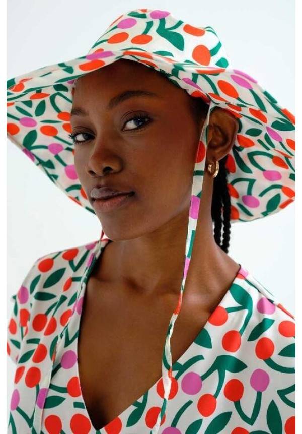 Sombrero con estampado  Guinda