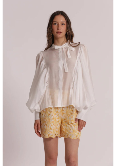 Blusa de manga larga efecto gasa