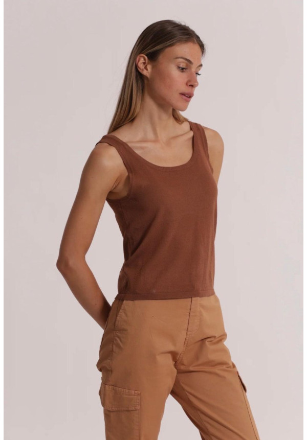 Camiseta básica tirantes