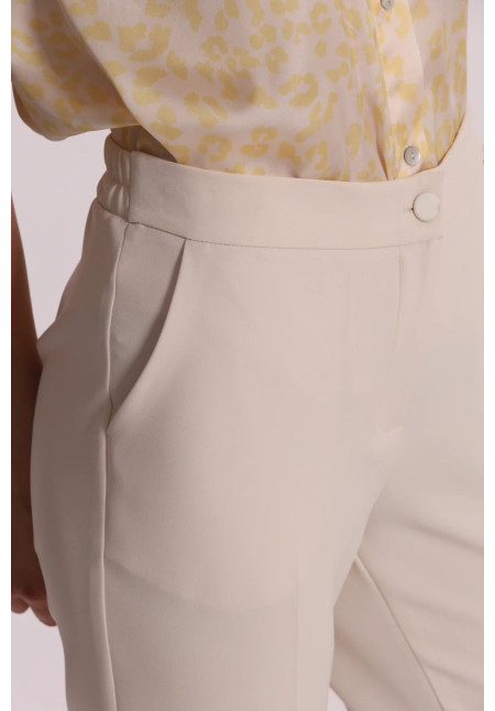 Pantalón pitillo con goma elástica