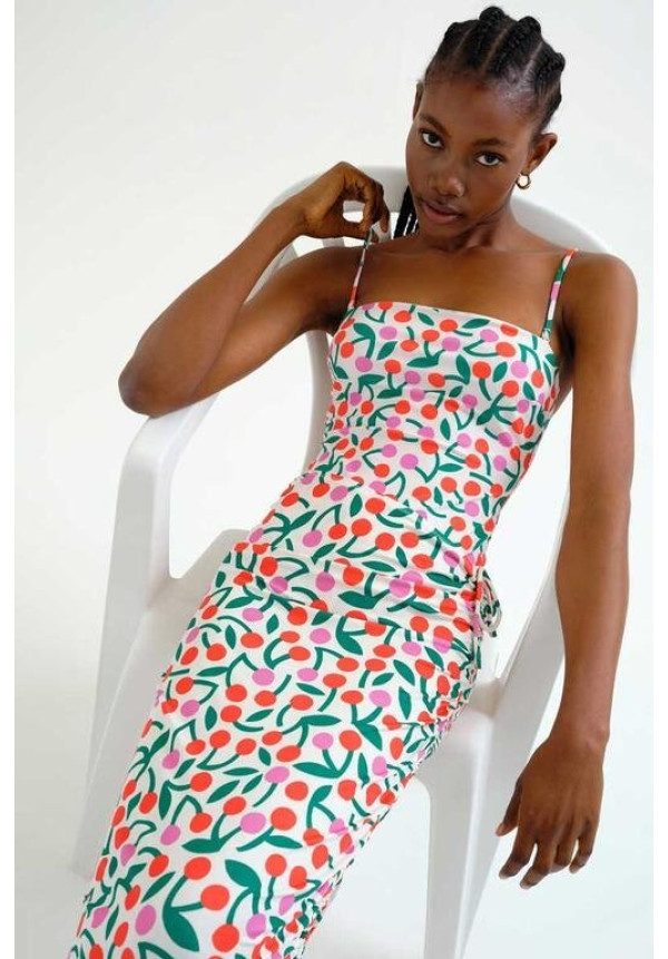 Pareo con estampado Guinda