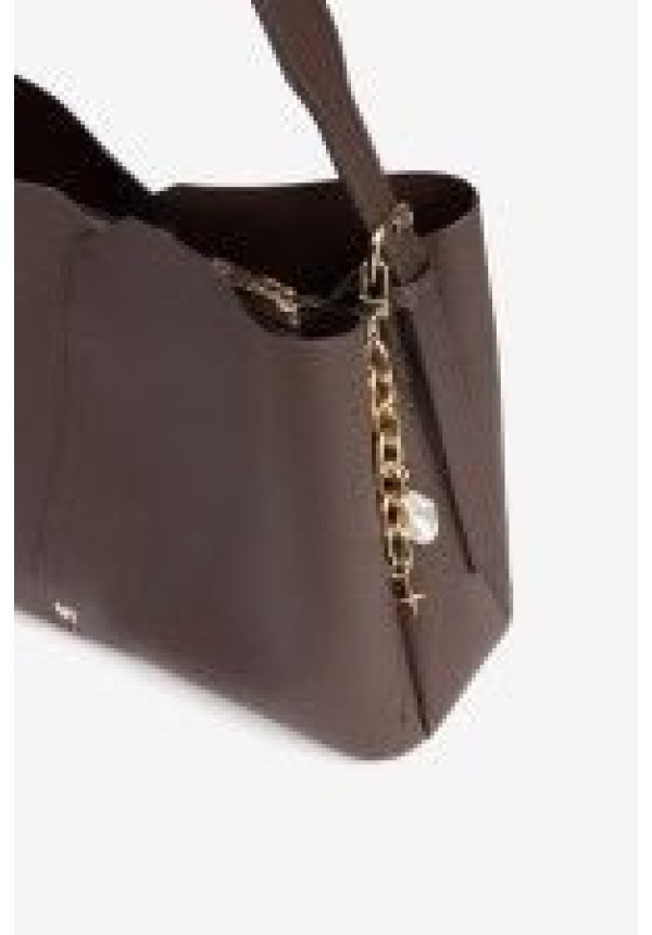 Bolso marrón minimalista