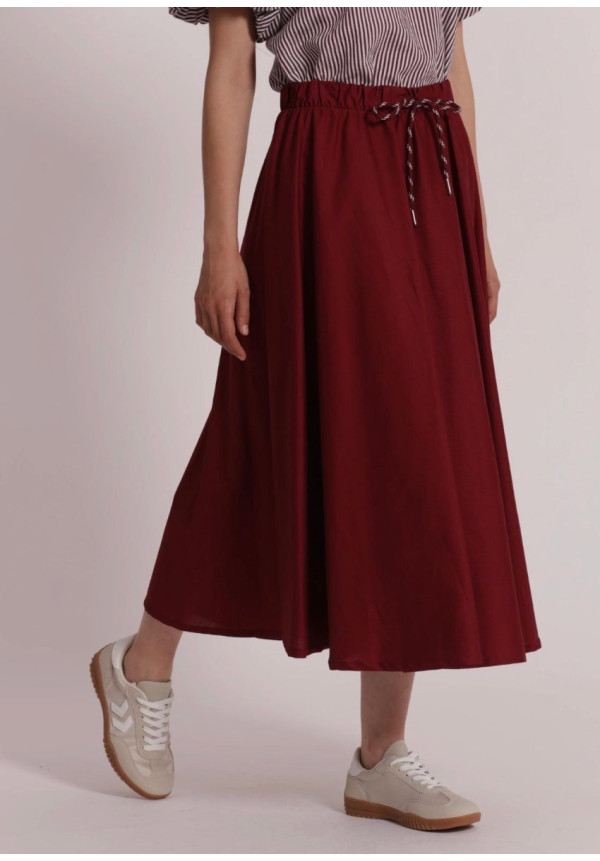 Falda midi con cintura elástica