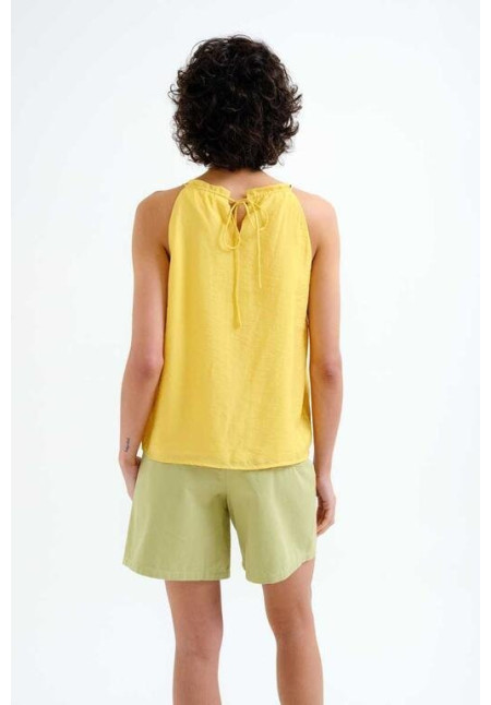 Top halter amarillo