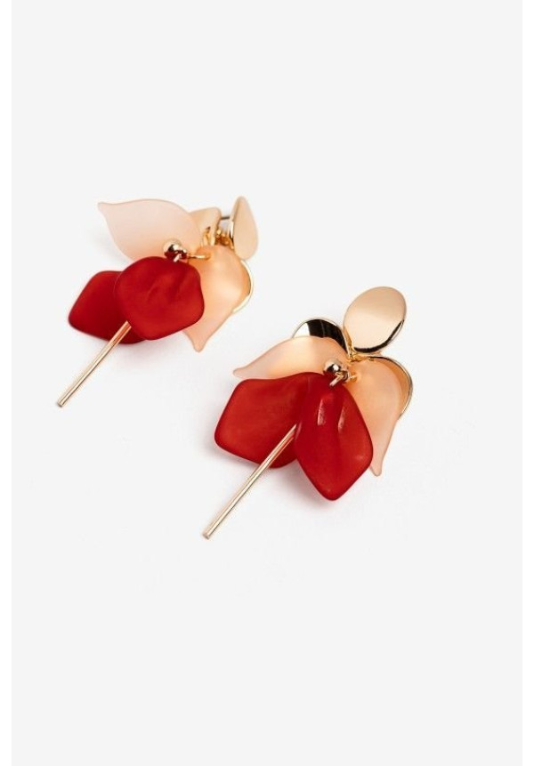 Pendientes dorados y rojos