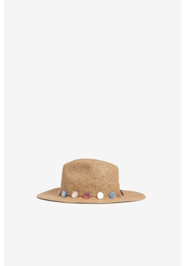 Sombrero beige con abalorios