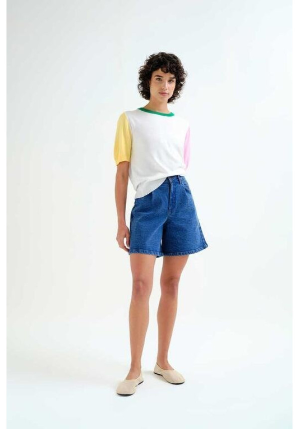 Shorts vaquero azul con detalle de ondas