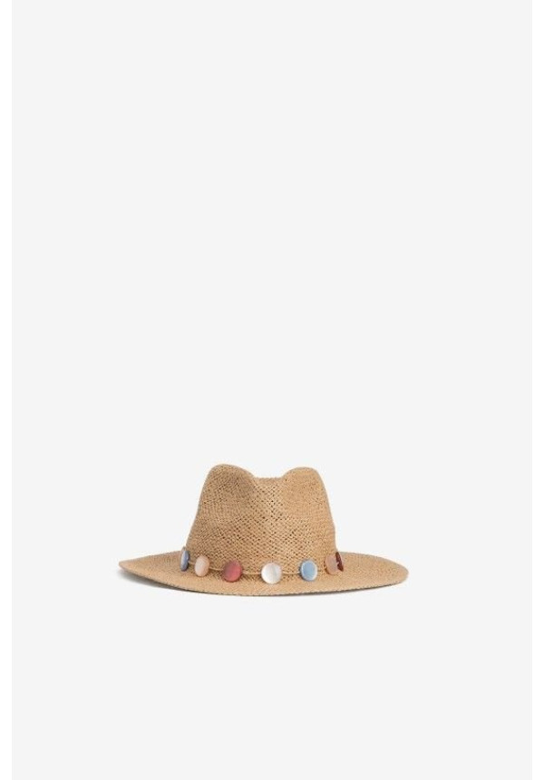 Sombrero beige con abalorios