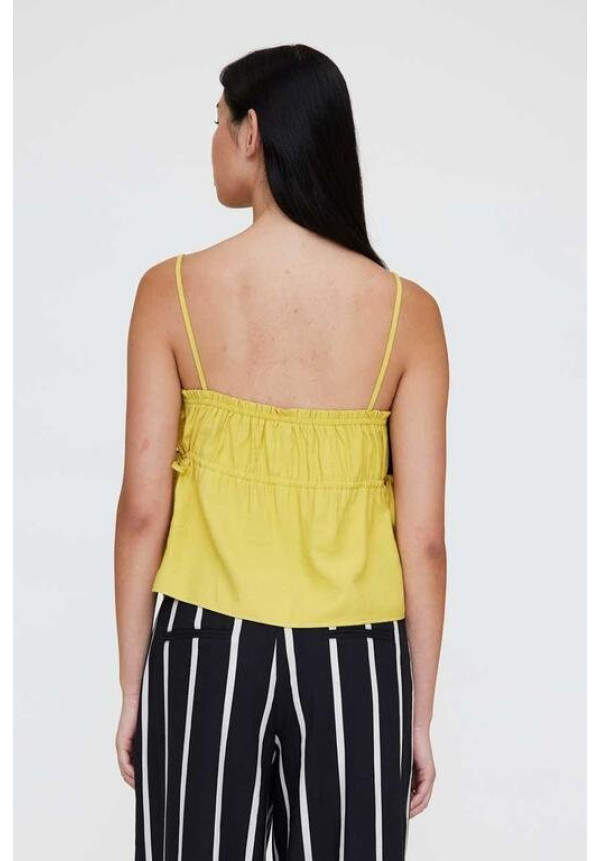 Top de tirantes fluido amarillo