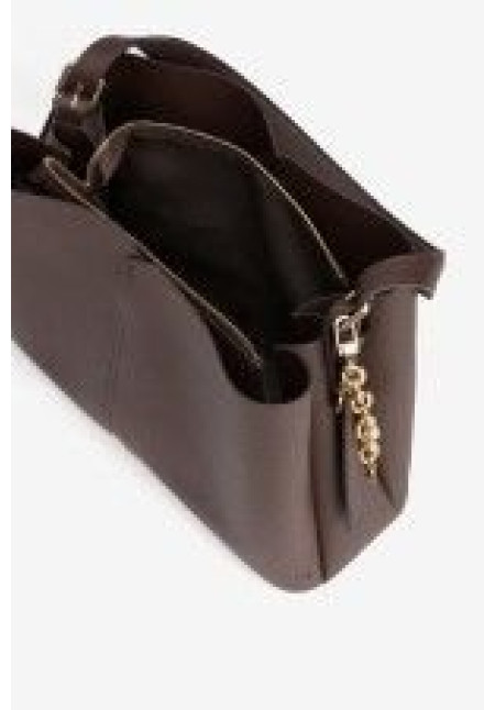 Bolso marrón minimalista
