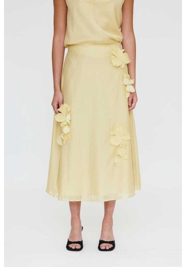 Falda midi fluida amarillo ligero